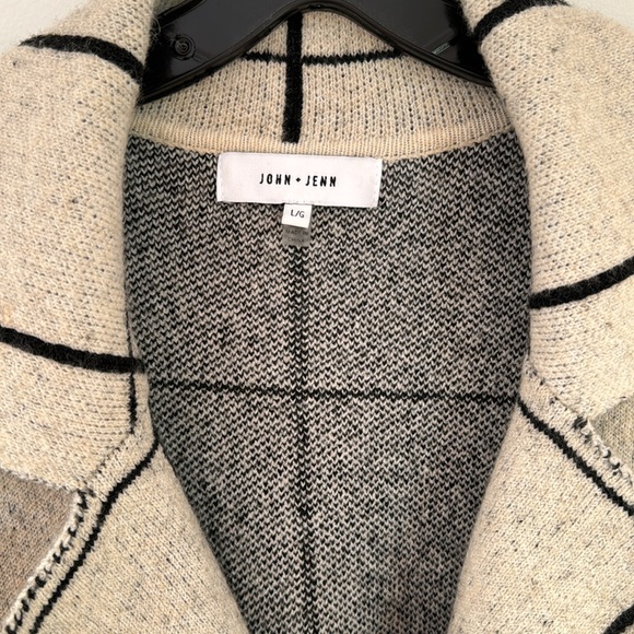 John + Jen Sweater Coat- Hardly Worn! - Picture 8 of 9